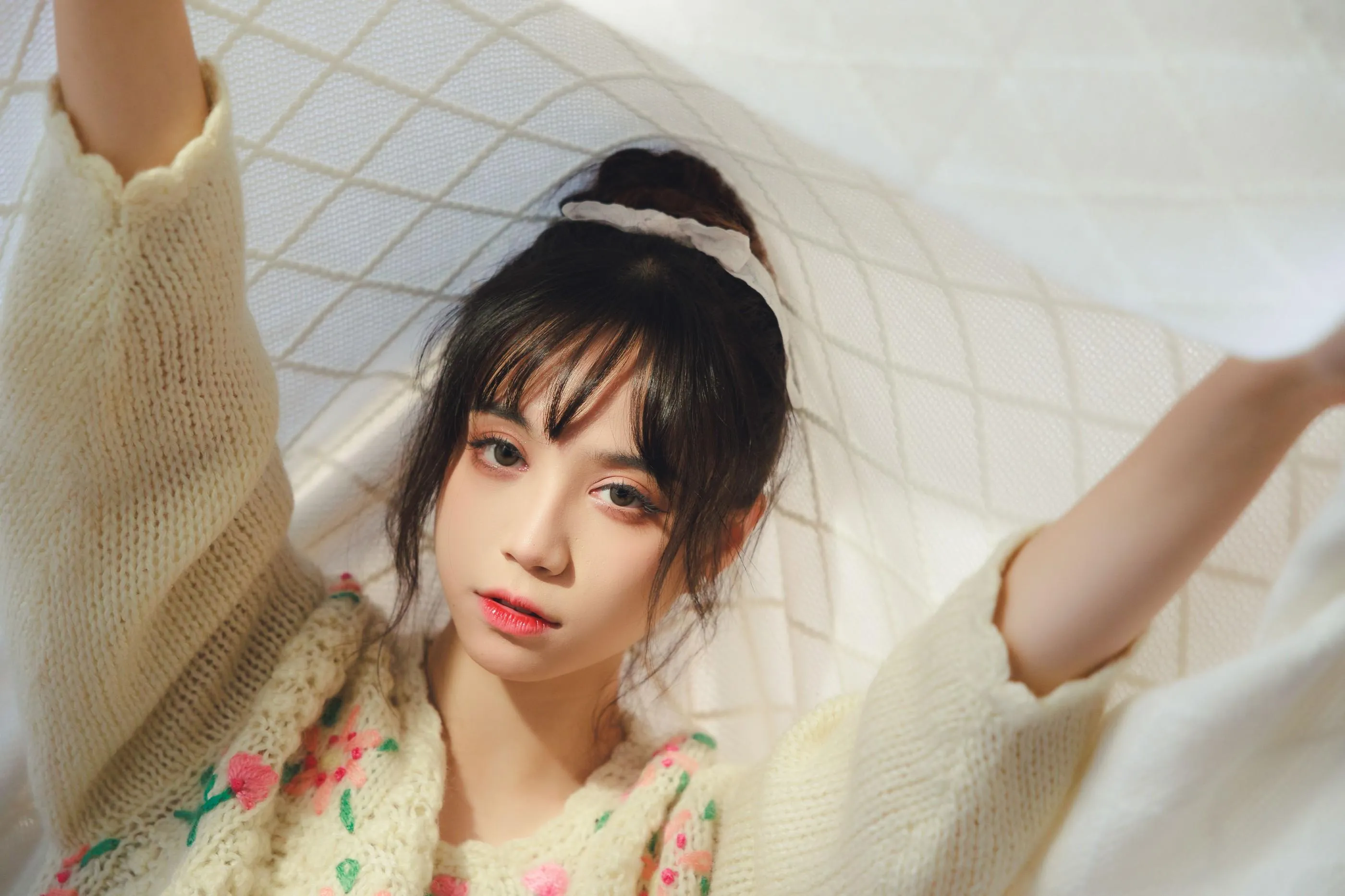[艺图语] 2022.06.17 少女圣诞季 贰加六 [36P]插图9